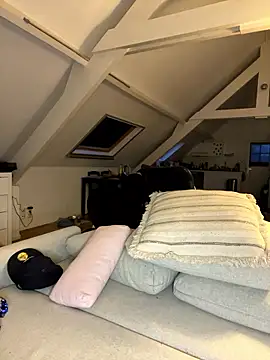 los freaky online show from January 11, 4:23 pm