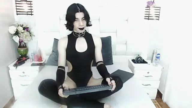 Atley Dolly online show from September 12, 9:59 pm