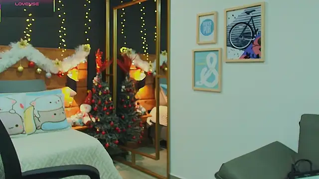 hanna kimura online show from December 22, 7:55 pm