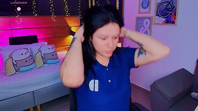 hanna kimura online show from February 18, 7:32 pm