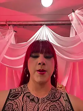 Stifanny Moreli online show from February 9, 7:40 pm