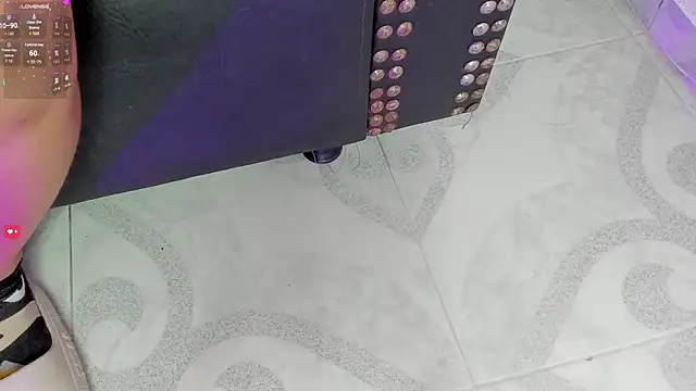 yasmin rahal online show from February 22, 1:20 pm