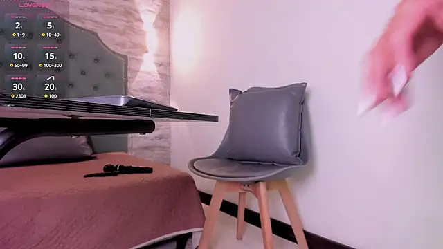 Maia 520 online show from September 16, 6:09 pm