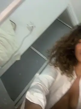 sienna glow online show from March 1, 12:12 am