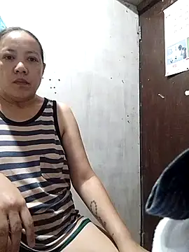 Snapshot of Rose_slut_squirt chatting on March 1, 1:46 pm Rose slut squirt online show from March 1, 1:46 pm