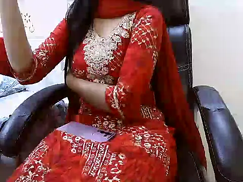 Snapshot of Simranjeet_kaur26 chatting on June 28, 8:48 pm Simranjeet kaur26 online show from June 28, 8:48 pm