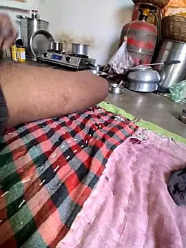 RAYI Queen 3 online show from December 15, 4:06 am