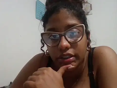 Snapshot of MeliBoobs chatting on September 11, 5:07 am MeliBoobs online show from September 11, 5:07 am