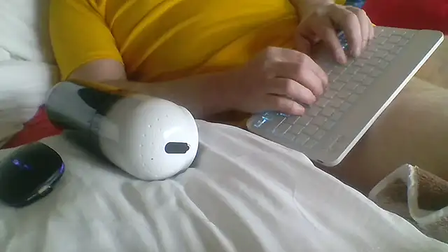 Snapshot of hnhgay chatting on June 14, 1:02 pm hnhgay online show from June 14, 1:02 pm