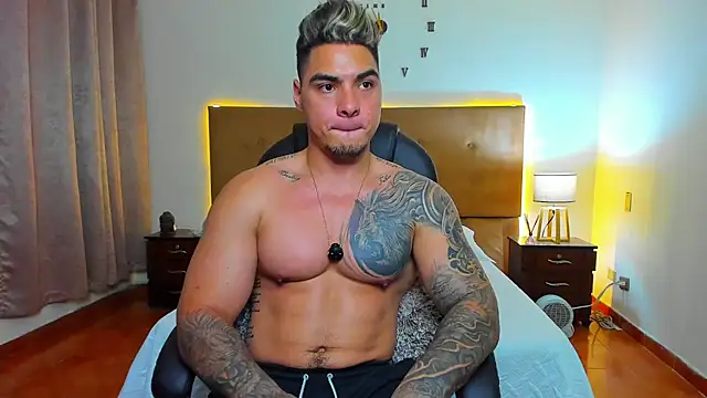 Steven Velez online show from September 12, 1:28 am