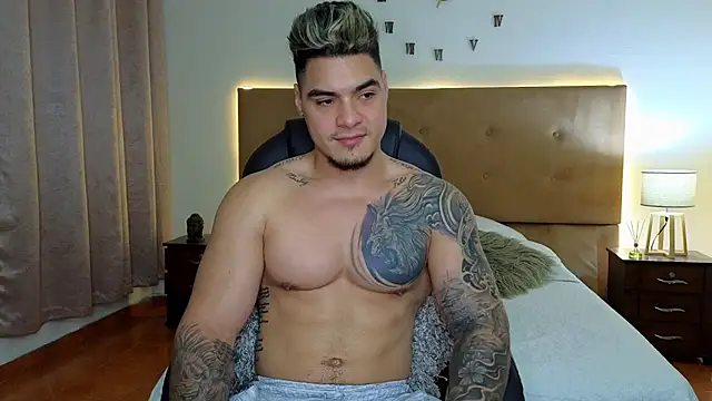 Steven Velez online show from October 6, 12:52 am