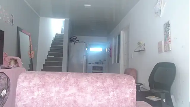 TamaraMera online show from April 3, 7:45 pm