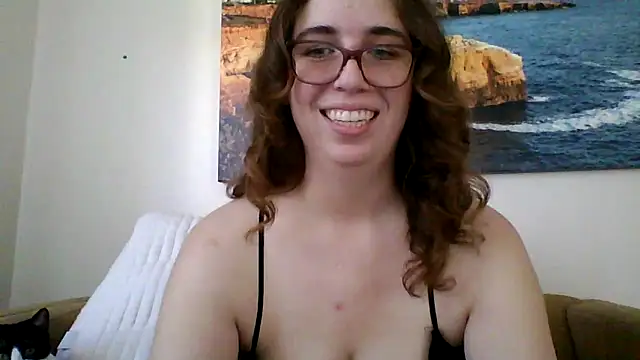 Snapshot of sweetsocalgirl chatting on March 19, 11:42 pm sweetsocalgirl online show from March 19, 11:42 pm