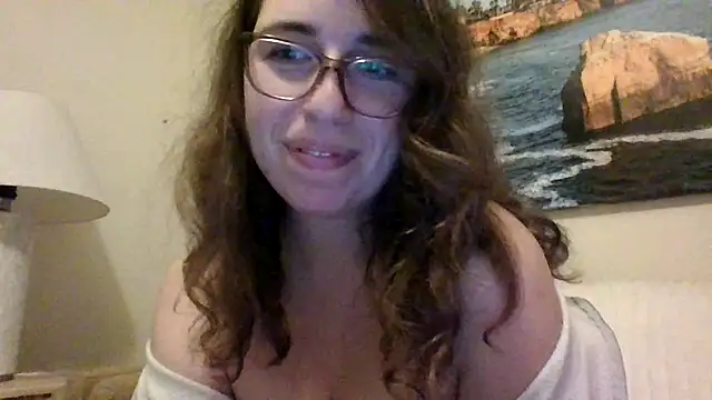 Snapshot of sweetsocalgirl chatting on April 29, 5:44 am sweetsocalgirl online show from April 29, 5:44 am