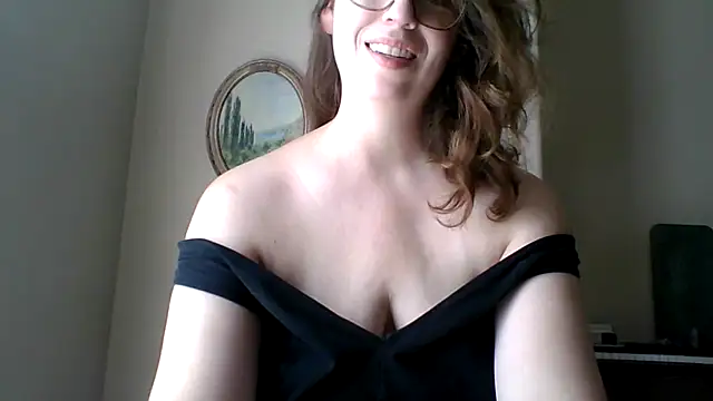 Snapshot of sweetsocalgirl chatting on July 3, 9:43 pm sweetsocalgirl online show from July 3, 9:43 pm