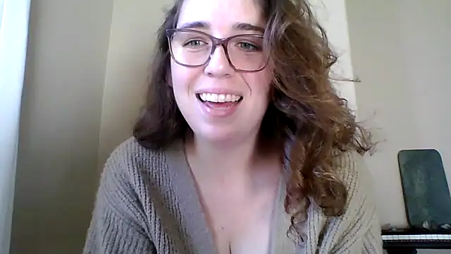 Snapshot of sweetsocalgirl chatting on August 2, 1:26 am sweetsocalgirl online show from August 2, 1:26 am