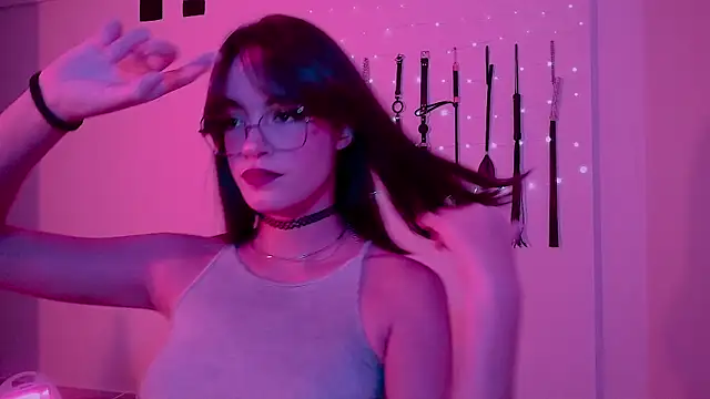 Snapshot of nina_kink chatting on May 21, 9:55 pm nina kink online show from May 21, 9:55 pm