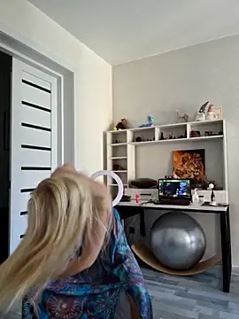 Monna online show from February 3, 7:35 am