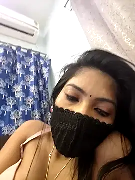 Snapshot of priya_26 chatting on December 20, 2:07 am priya 26 online show from December 20, 2:07 am