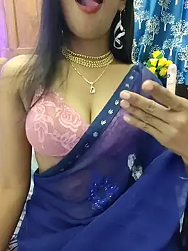 Snapshot of priya_26 chatting on July 2, 12:54 am priya 26 online show from July 2, 12:54 am