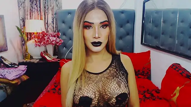 Snapshot of Mistress4fun chatting on February 14, 4:26 pm Mistress4fun online show from February 14, 4:26 pm