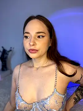 Snapshot of AlexaSpark_ chatting on September 14, 5:01 pm AlexaSpark  online show from September 14, 5:01 pm
