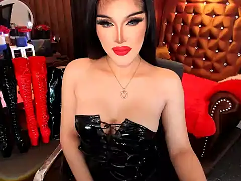 Snapshot of devongarcia chatting on October 21, 5:19 am devongarcia online show from October 21, 5:19 am