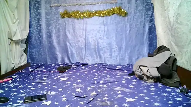 Snapshot of evavip8 chatting on December 22, 2:36 pm evavip8 online show from December 22, 2:36 pm