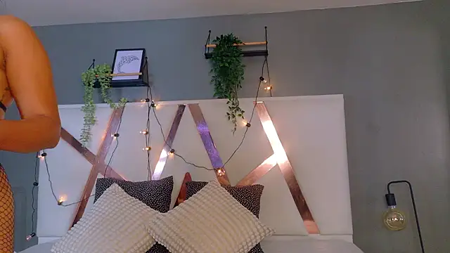 RiriiBrunette   online show from February 19, 7:43 pm