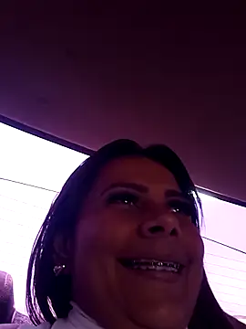 Snapshot of camila_rogue chatting on October 4, 5:00 pm camila rogue online show from October 4, 5:00 pm