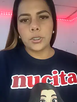 Snapshot of camila_rogue chatting on October 10, 1:10 pm camila rogue online show from October 10, 1:10 pm