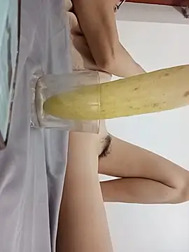 Snapshot of Vina_venus chatting on June 9, 1:39 am Vina venus online show from June 9, 1:39 am