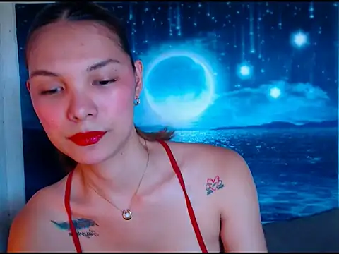 Snapshot of Mhinna chatting on March 26, 9:04 am Mhinna online show from March 26, 9:04 am