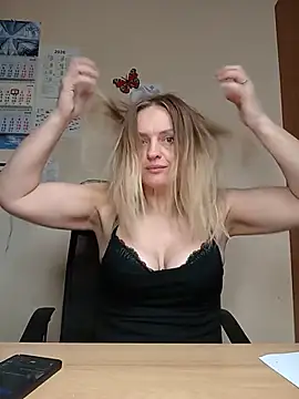 Snapshot of Ami_Foxy chatting on June 5, 9:59 am Ami Foxy online show from June 5, 9:59 am