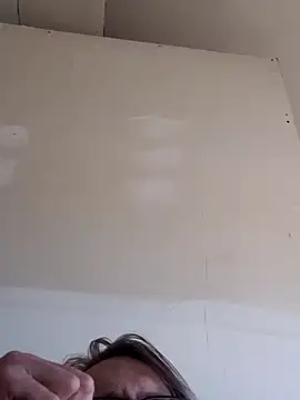 Snapshot of dandonn chatting on March 3, 3:42 pm dandonn online show from March 3, 3:42 pm