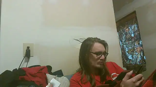 Snapshot of dandonn chatting on February 2, 1:43 pm dandonn online show from February 2, 1:43 pm