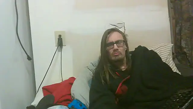 Snapshot of dandonn chatting on February 10, 11:03 am dandonn online show from February 10, 11:03 am