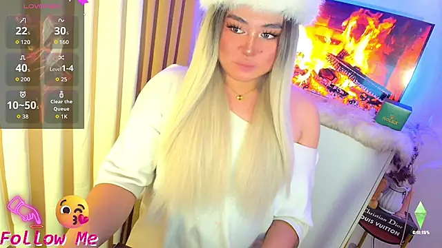Snapshot of ursexy_ceciliaxx chatting on July 4, 2:51 am ursexy ceciliaxx online show from July 4, 2:51 am