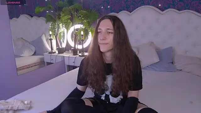 SilverMuse online show from June 7, 8:56 pm