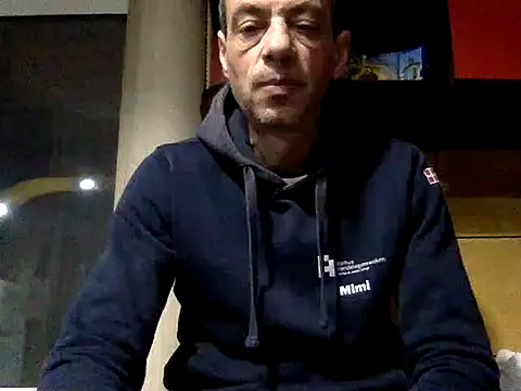 Snapshot of adiluci1 chatting on February 1, 3:27 am adiluci1 online show from February 1, 3:27 am