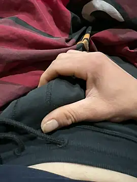 Snapshot of adiluci1 chatting on March 15, 3:12 am adiluci1 online show from March 15, 3:12 am