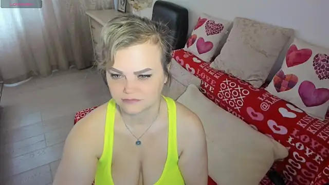 MildMature online show from May 24, 4:39 am