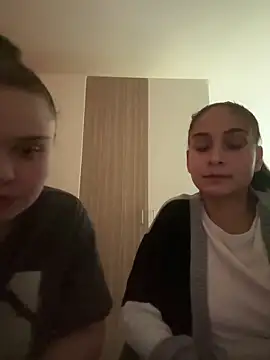 Snapshot of FemmeAffair chatting on February 4, 11:31 pm FemmeAffair online show from February 4, 11:31 pm