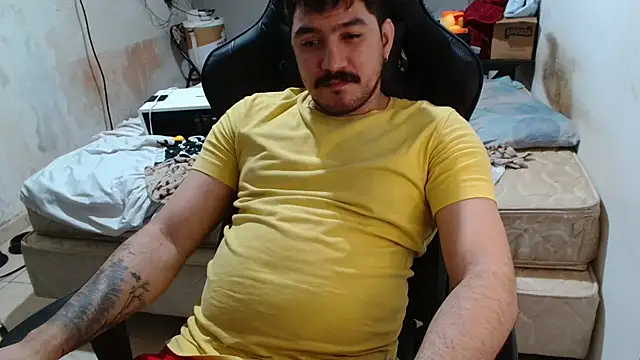 Snapshot of Leonino231 chatting on July 10, 12:26 am Leonino231 online show from July 10, 12:26 am