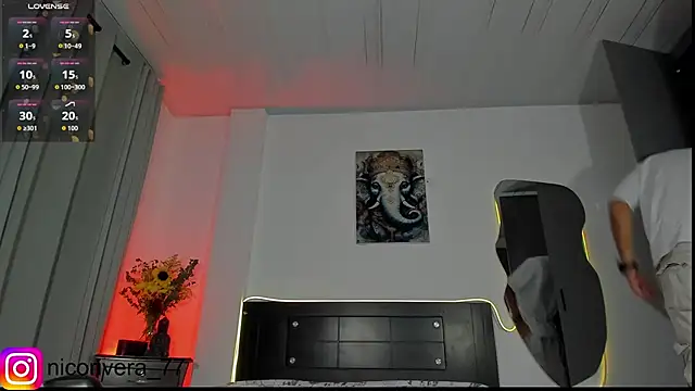 Snapshot of nico_rivera chatting on April 21, 2:04 am nico rivera online show from April 21, 2:04 am