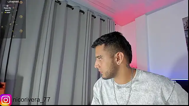 Snapshot of nico_rivera chatting on April 22, 2:47 am nico rivera online show from April 22, 2:47 am