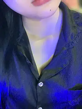 Linhtruong  online show from May 2, 1:54 am