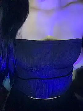Linhtruong  online show from May 7, 4:07 am