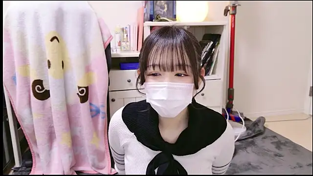 Snapshot of o-AKANE-o chatting on March 7, 6:21 am o-AKANE-o online show from March 7, 6:21 am