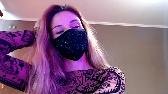 Iris lave online show from April 13, 2:44 pm